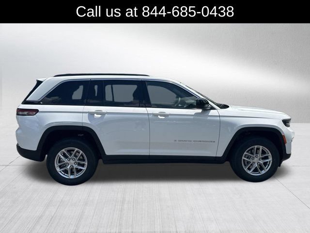 New 2026 Jeep Grand Cherokee Laredo X RWD image 4