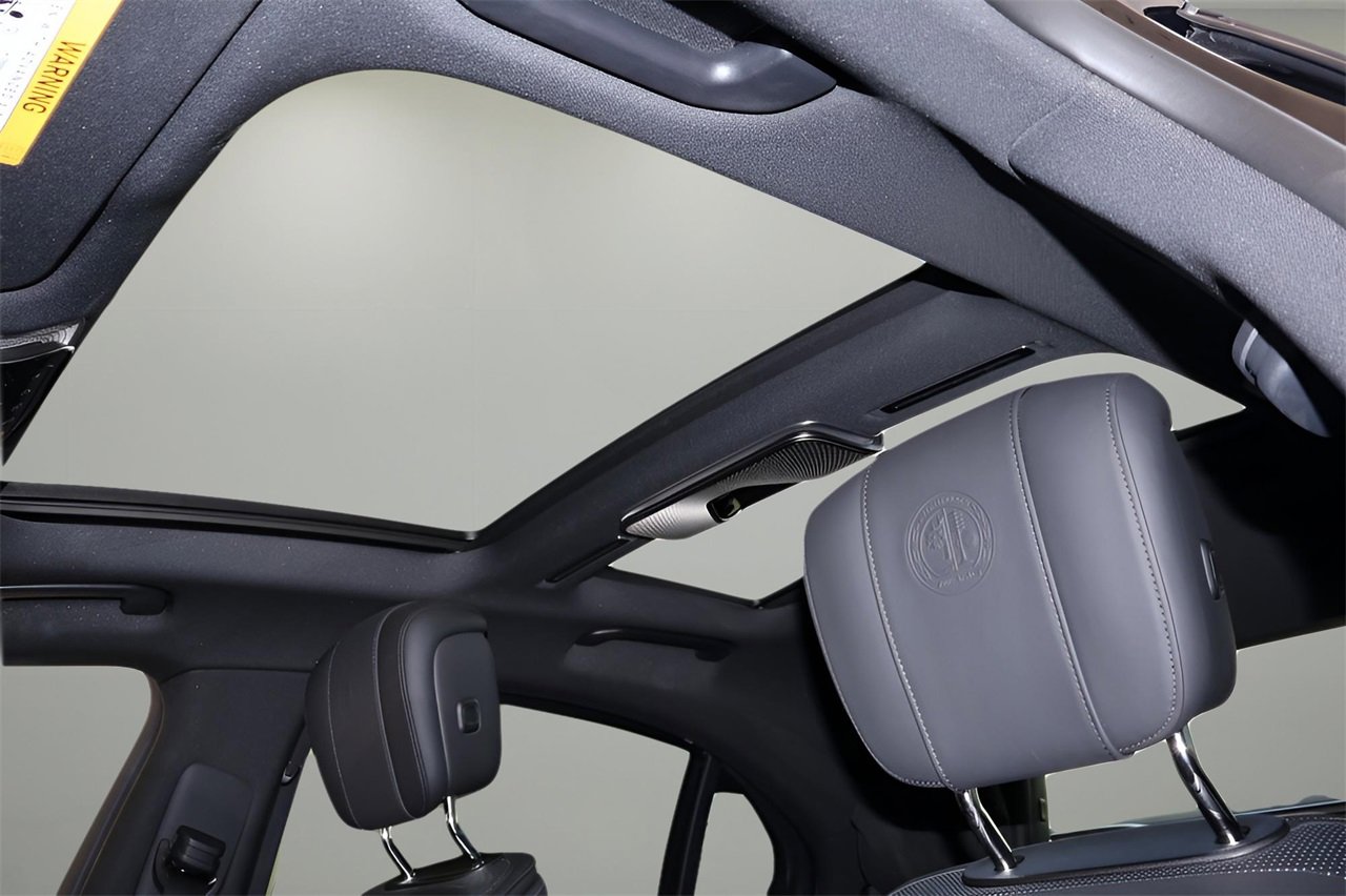 Used 2025 Mercedes-Benz S 63 AMG S image 24