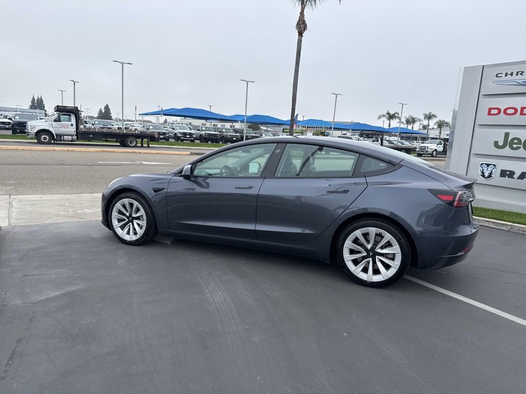 Used 2023 Tesla Model 3 Standard Range image 10