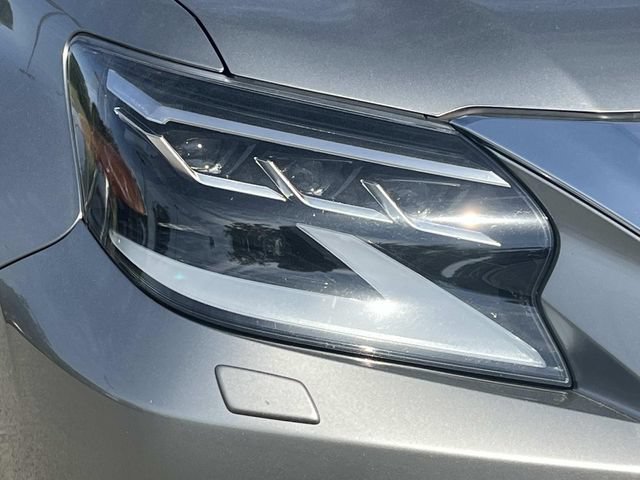 Used 2023 Lexus GX 460 Luxury w/ Accessory Package AWD/4WD image 9