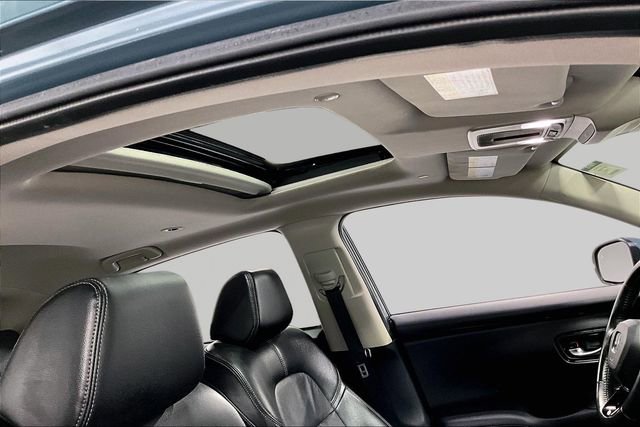 Used 2023 Honda HR-V EX-L image 4