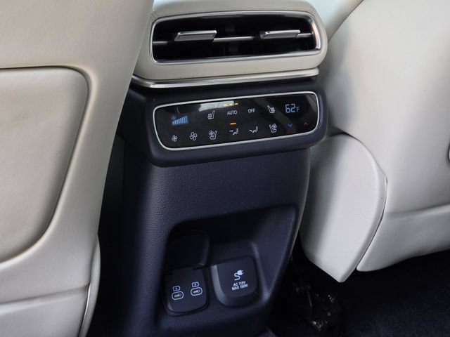 Used 2025 Genesis GV80 3.5T Prestige AWD/4WD image 39
