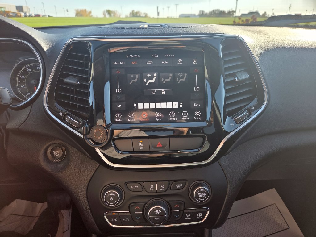 Used 2019 Jeep Cherokee Limited AWD/4WD image 22