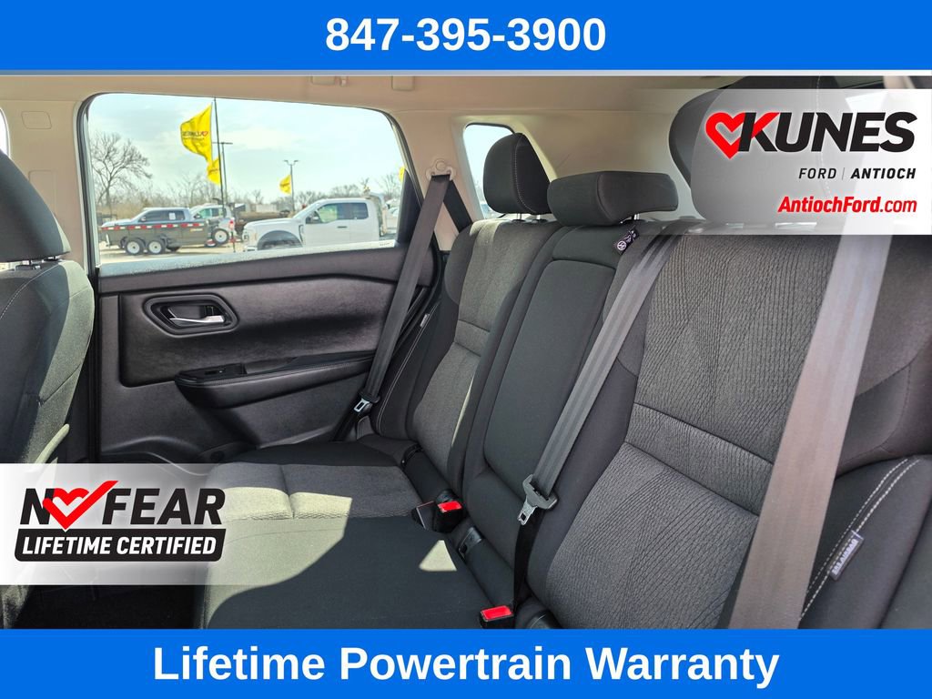 Used 2025 Nissan Rogue SV image 21