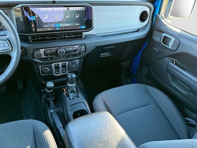 Used 2024 Jeep Wrangler Sport S image 21