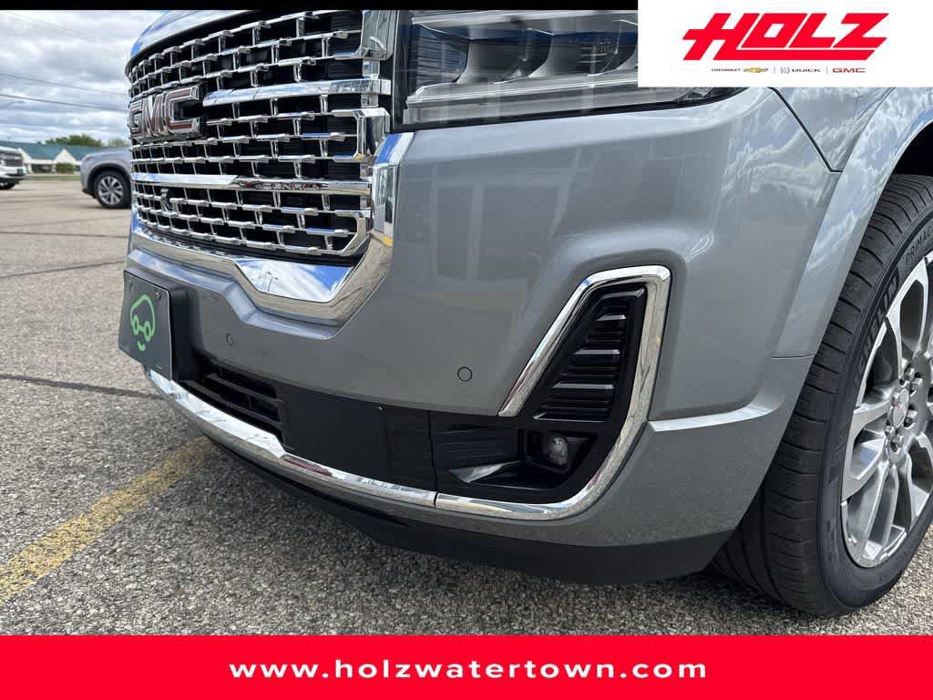 Certified 2023 GMC Acadia Denali w/ Denali Ultimate Package AWD/4WD image 4