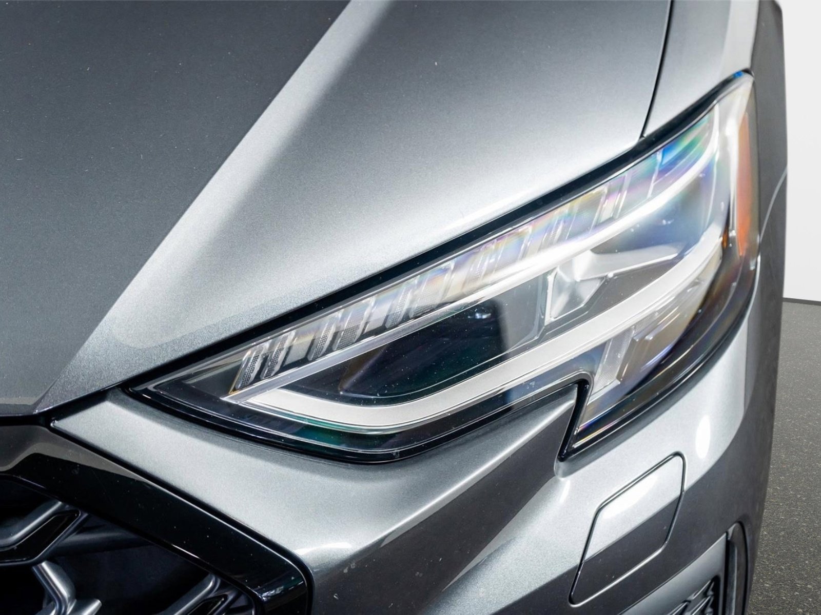 Used 2022 Audi S8 w/ S8 Executive Package image 23