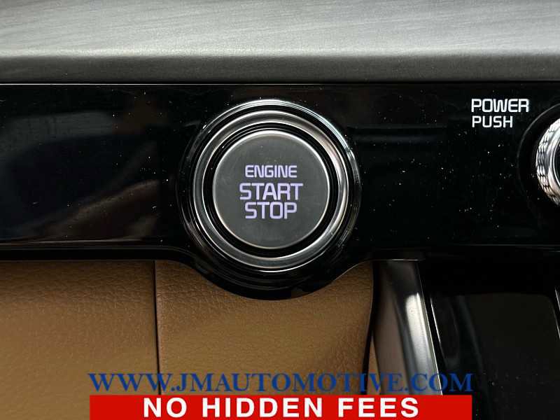 Used 2022 Kia Carnival EX FWD image 43