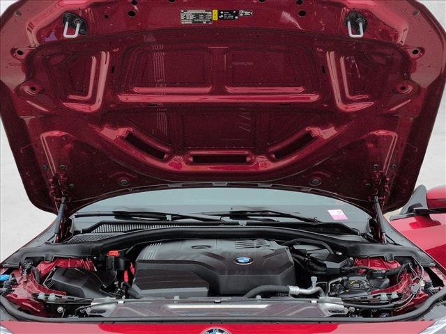 Used 2025 BMW 230i Coupe w/ Premium Package image 23