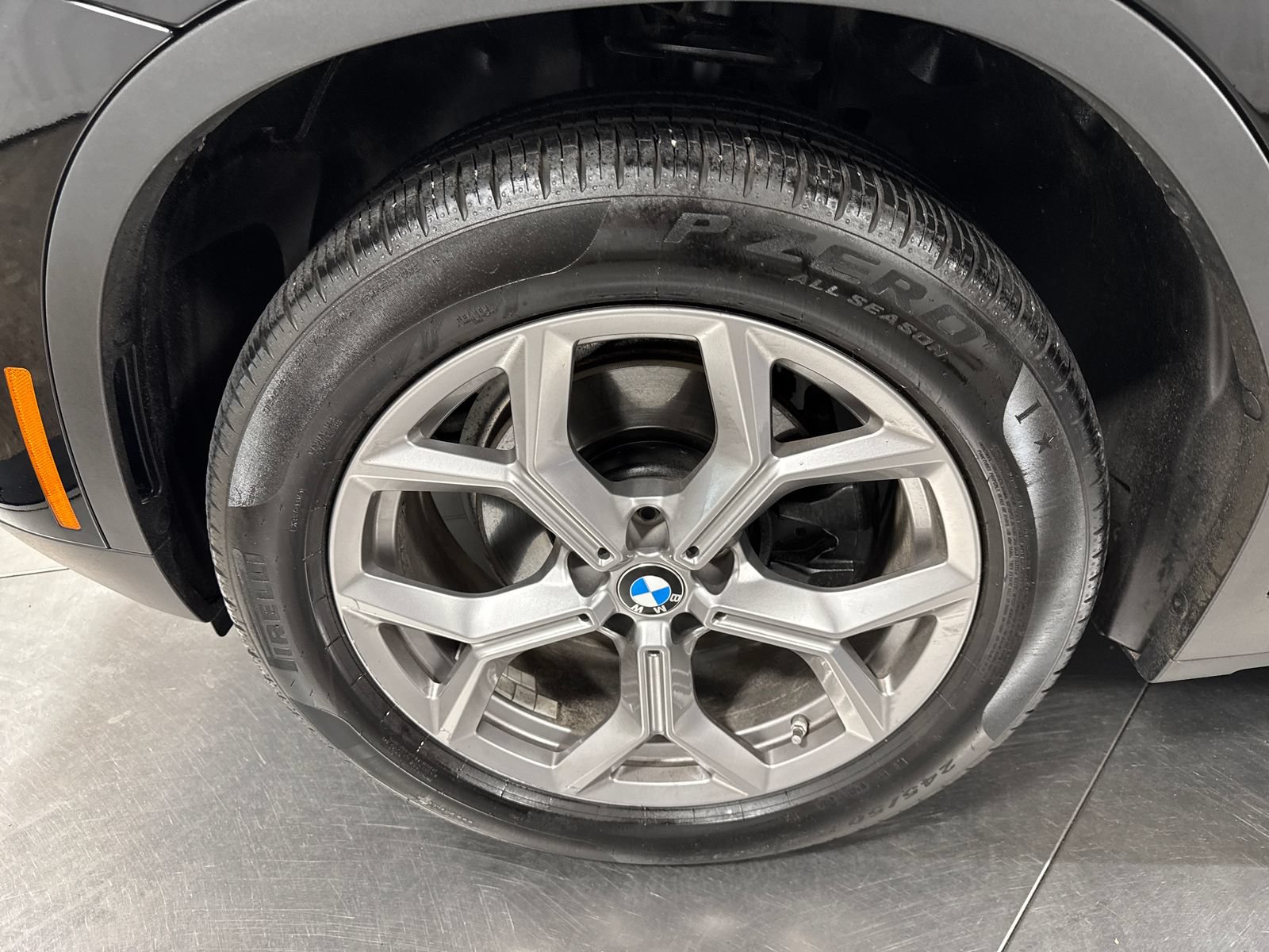 Used 2023 BMW X3 xDrive30i AWD/4WD image 2