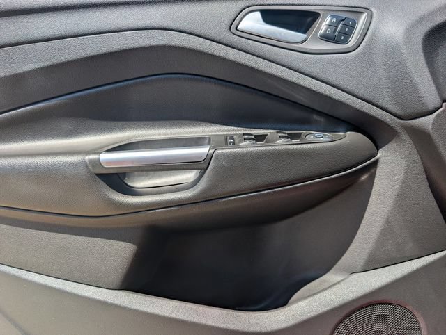 Used 2016 Ford Escape Titanium FWD image 17