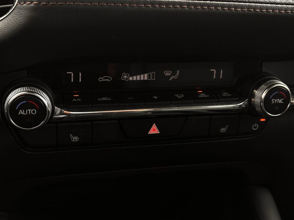 Used 2024 MAZDA MAZDA3 s image 21