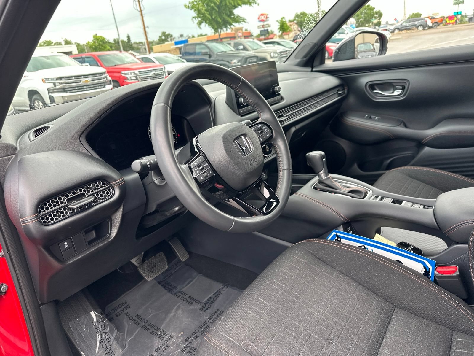 Used 2024 Honda HR-V Sport image 12