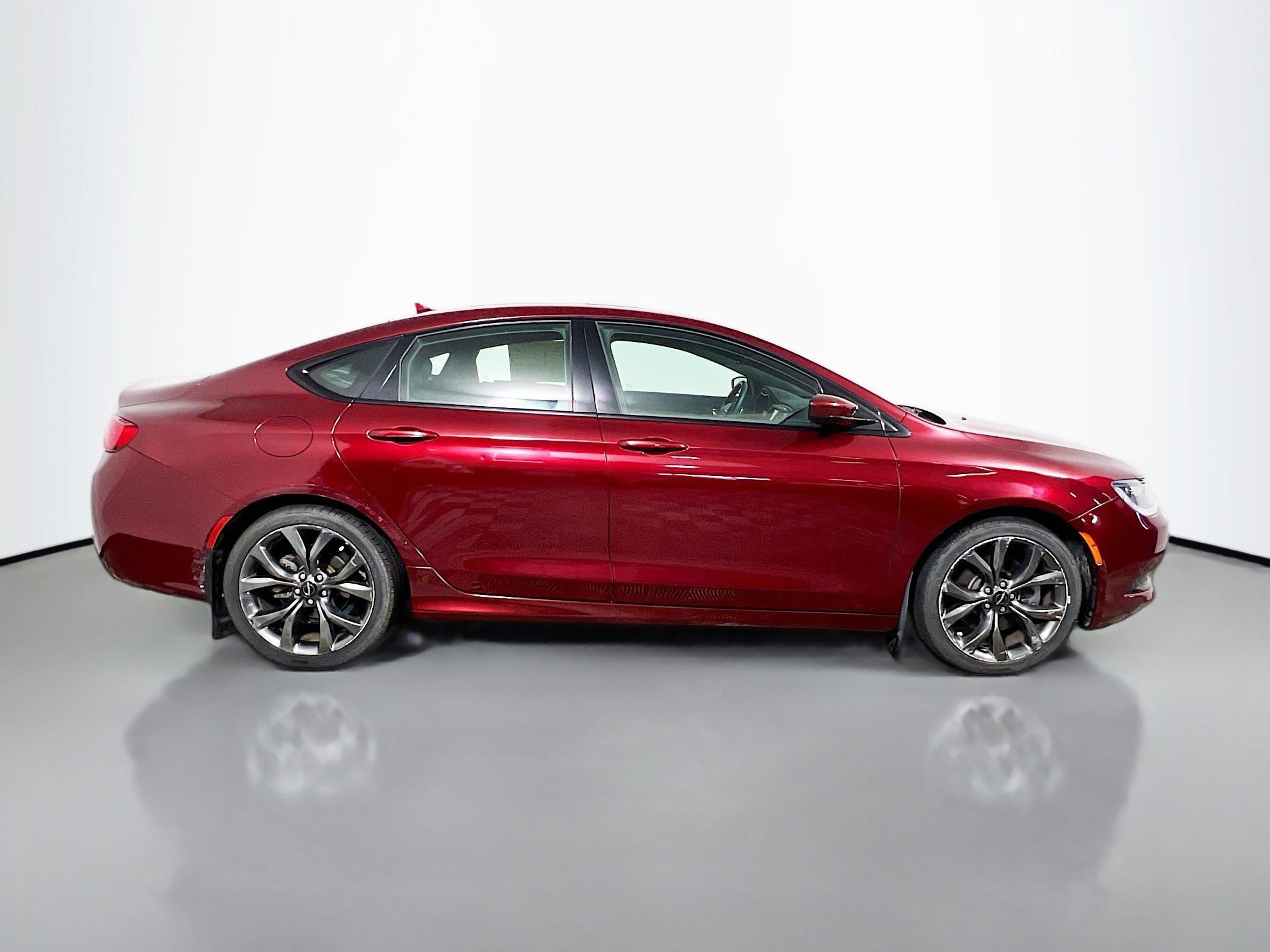 Used 2015 Chrysler 200 S w/ Navigation & Sound Group I FWD image 3