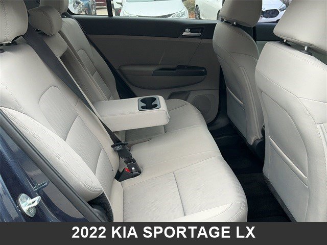 Used 2022 Kia Sportage LX image 15