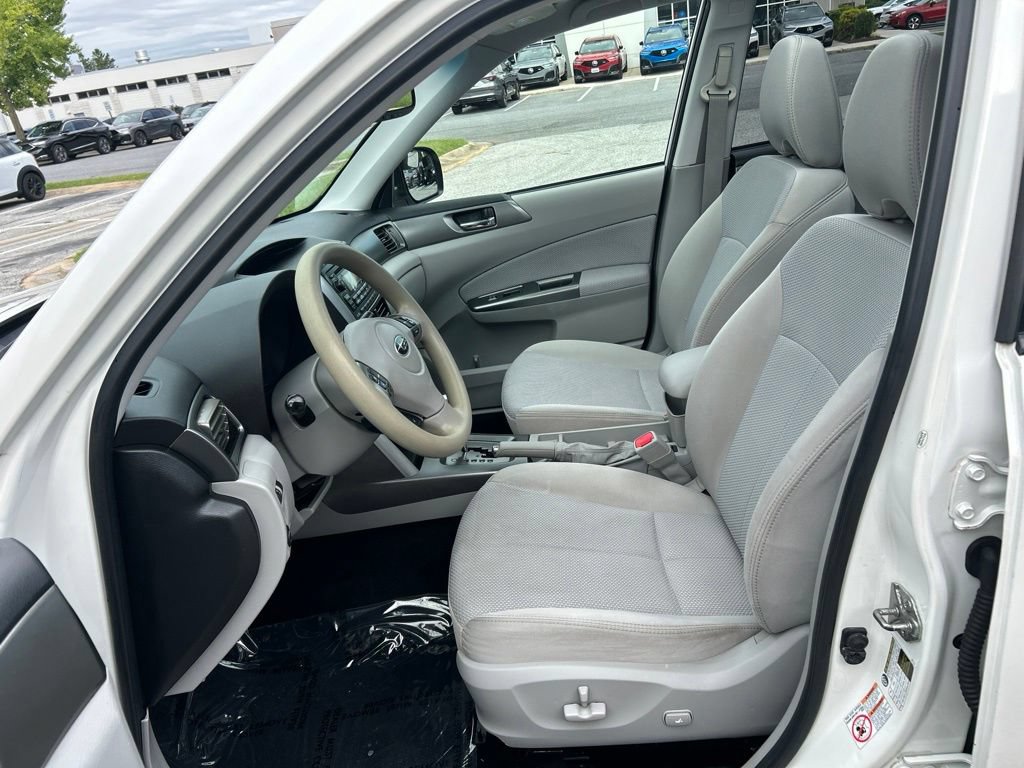 Used 2013 Subaru Forester 2.5X Premium AWD/4WD image 23