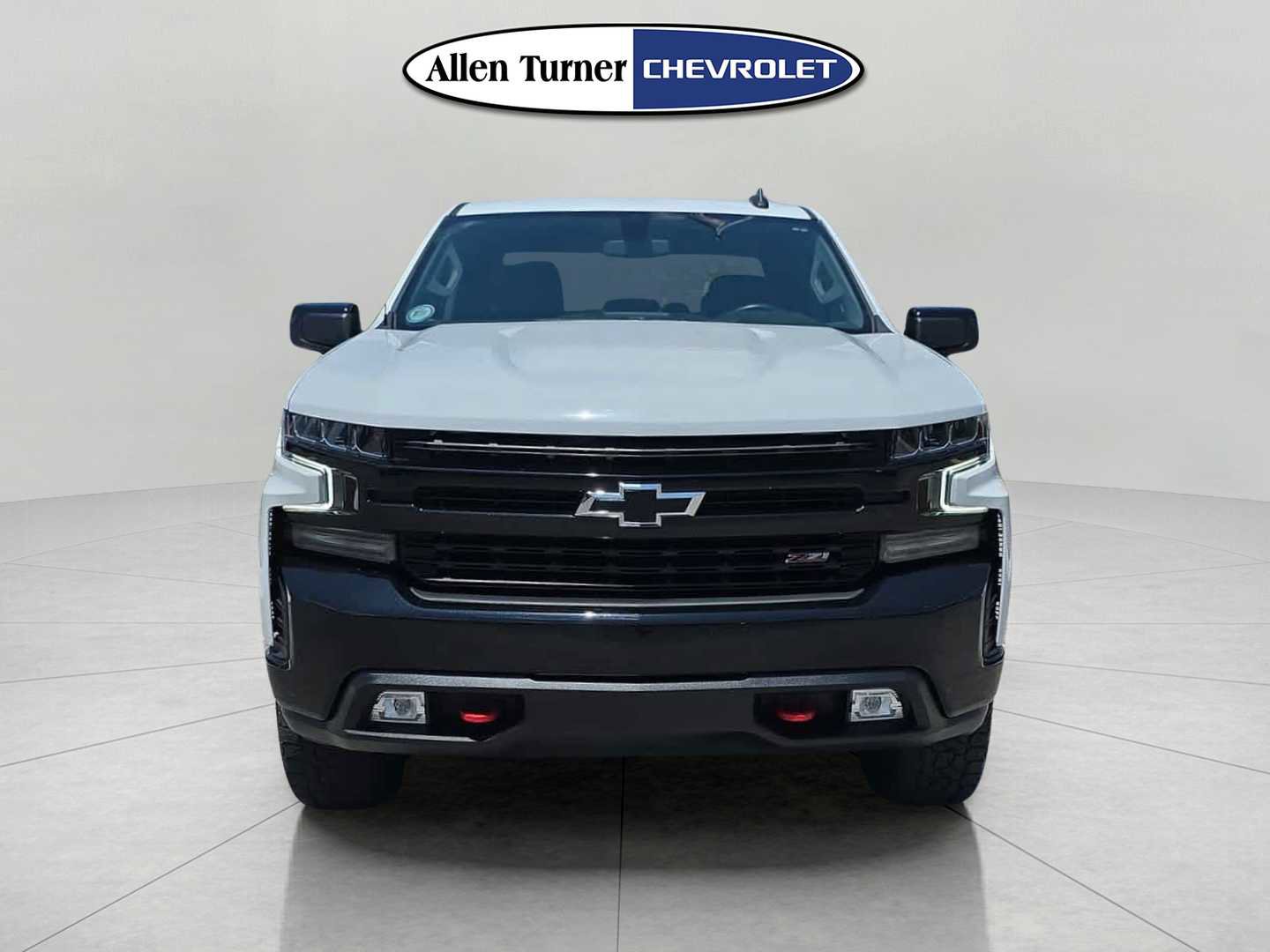Used 2021 Chevrolet Silverado 1500 LT Trail Boss w/ Bed Protection Package AWD/4WD image 2