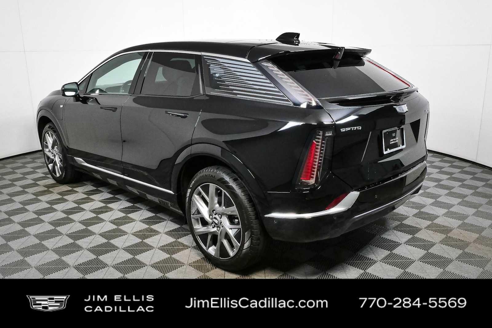 Used 2025 Cadillac Optiq Luxury 1 AWD/4WD image 30