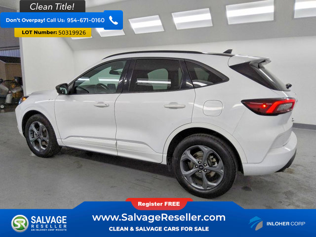 Used 2023 Ford Escape ST-Line AWD/4WD image 3
