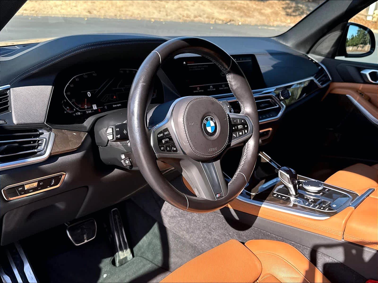 Used 2023 BMW X5 xDrive40i w/ M Sport Package AWD/4WD image 18