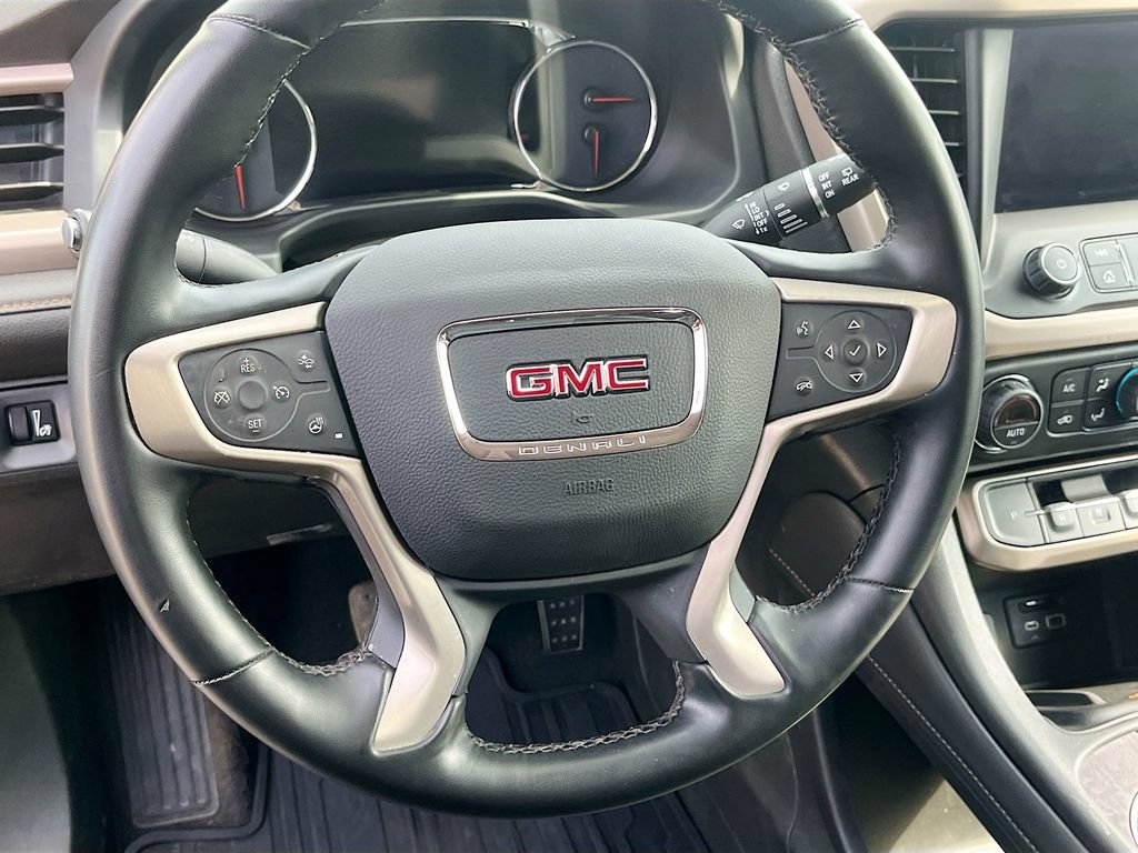 Used 2023 GMC Acadia Denali w/ Black Diamond Edition FWD image 11