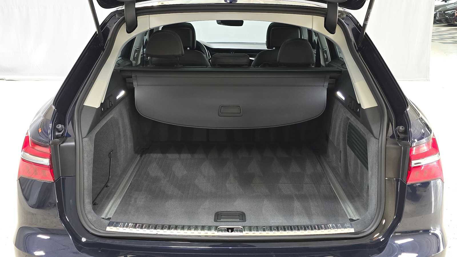 Used 2021 Audi A6 3.0T allroad Prestige w/ Prestige Package image 14
