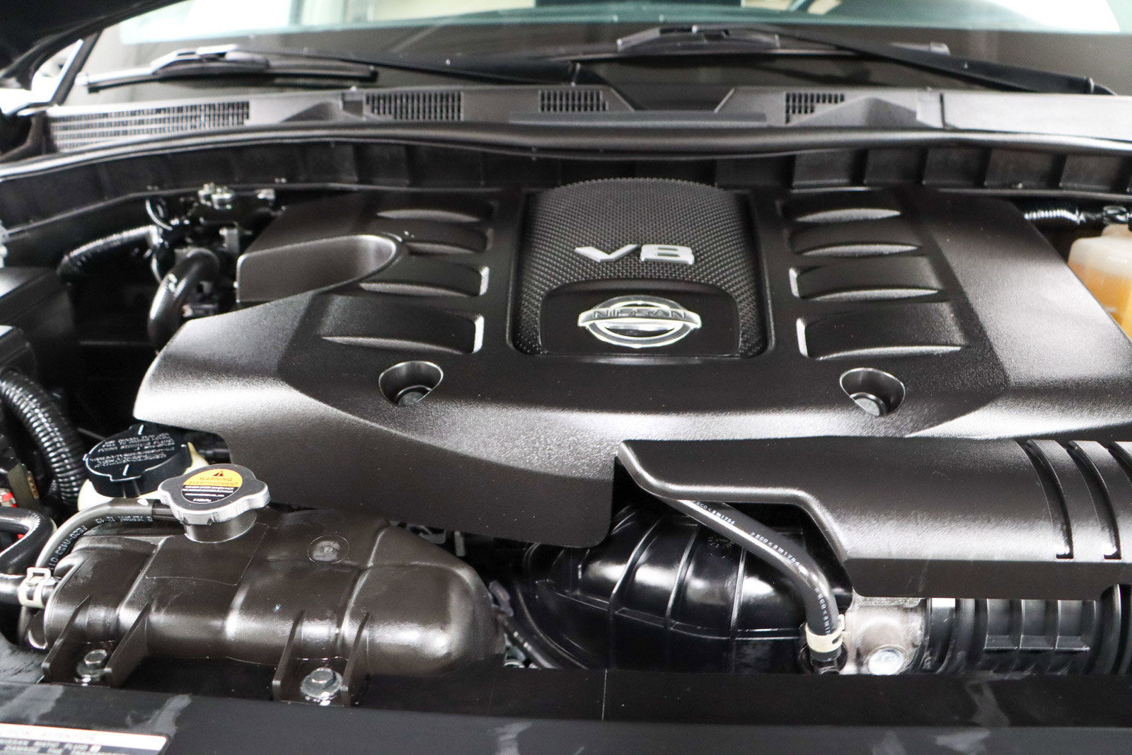 Used 2022 Nissan Armada SL w/ Captain's Chairs Package image 34