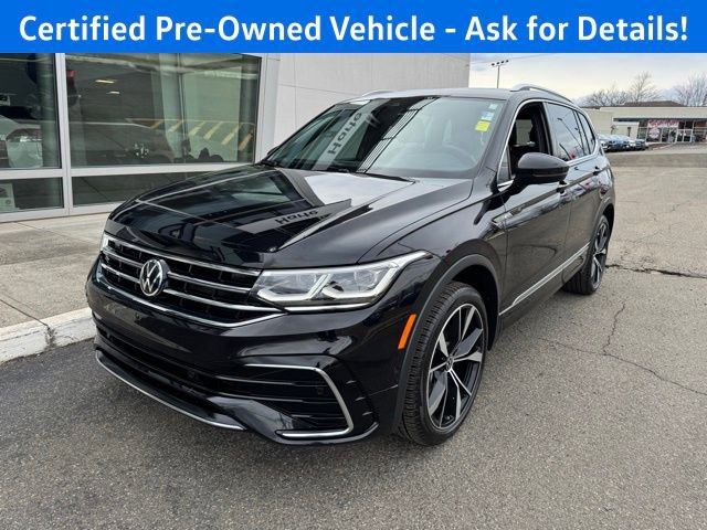 Certified 2024 Volkswagen Tiguan SEL R-Line image 3