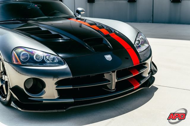 Used 2010 Dodge Viper ACR RWD image 23