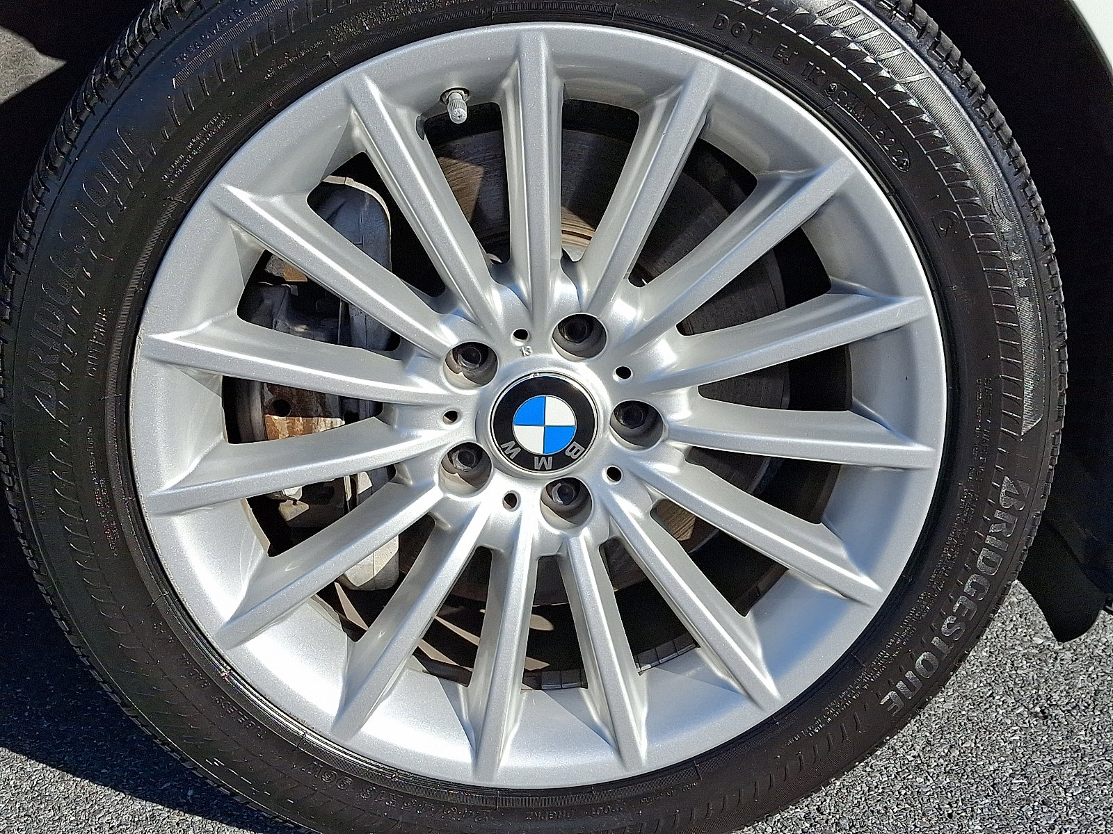 Used 2011 BMW 535i xDrive Sedan image 8