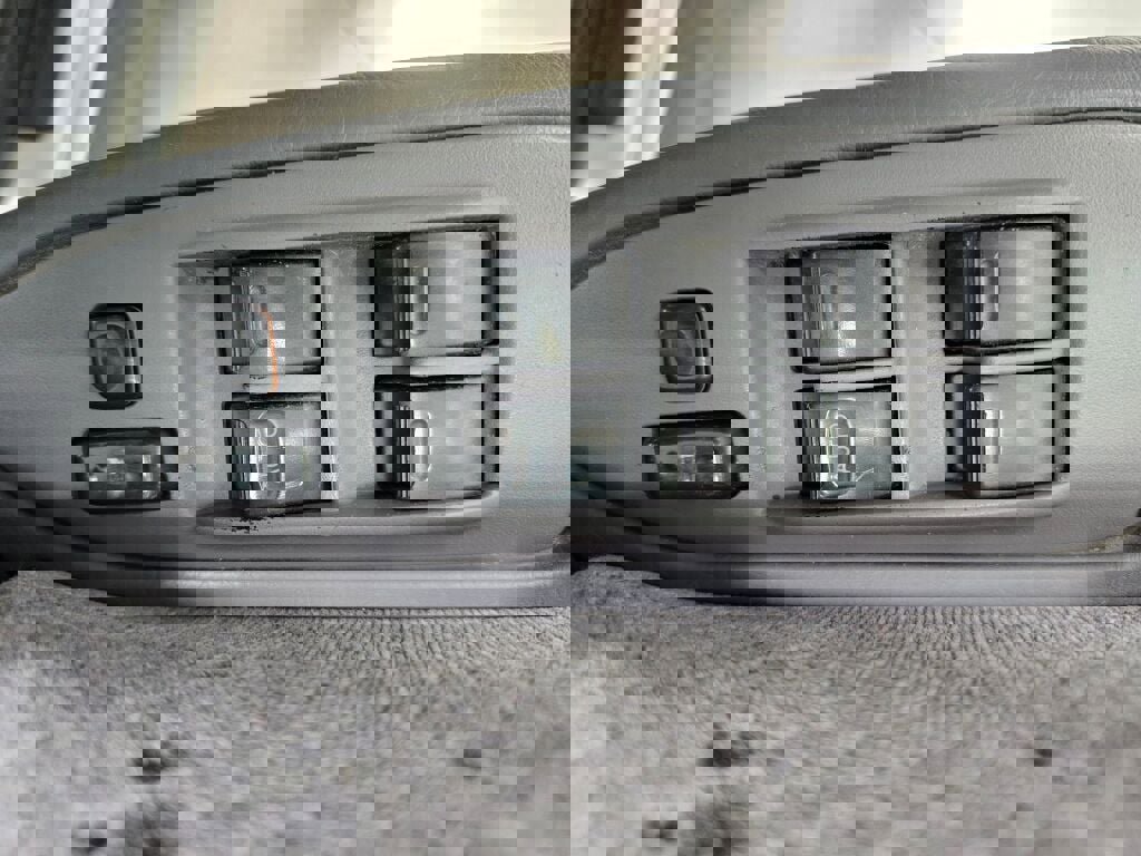 Used 2001 Toyota Camry LE image 27