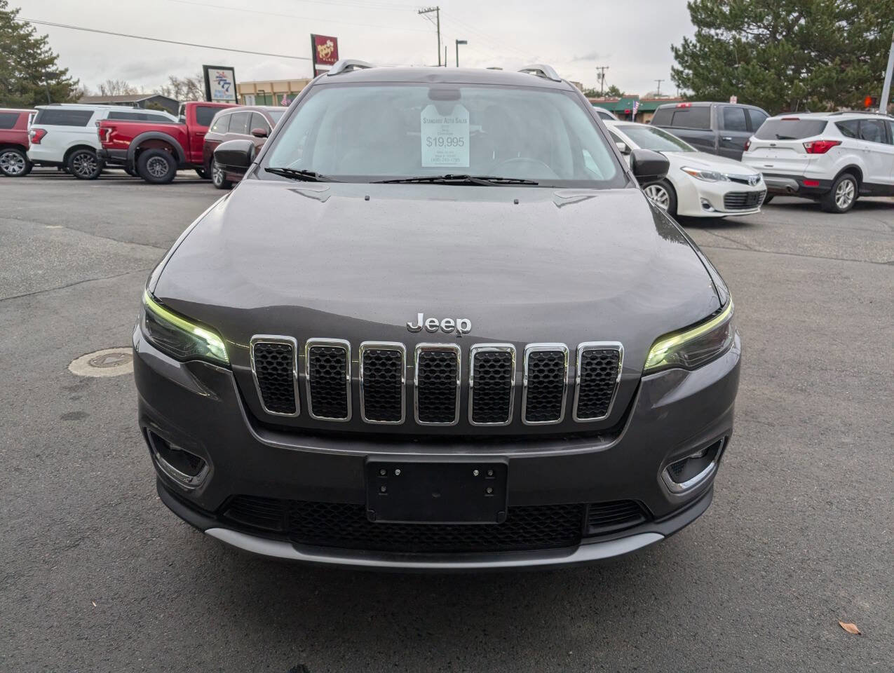 Used 2019 Jeep Cherokee Limited w/ Trailer Tow Group image 2