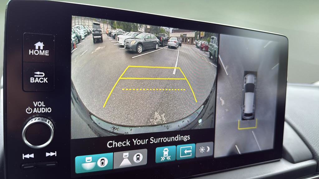 Used 2025 Honda Pilot Elite image 26