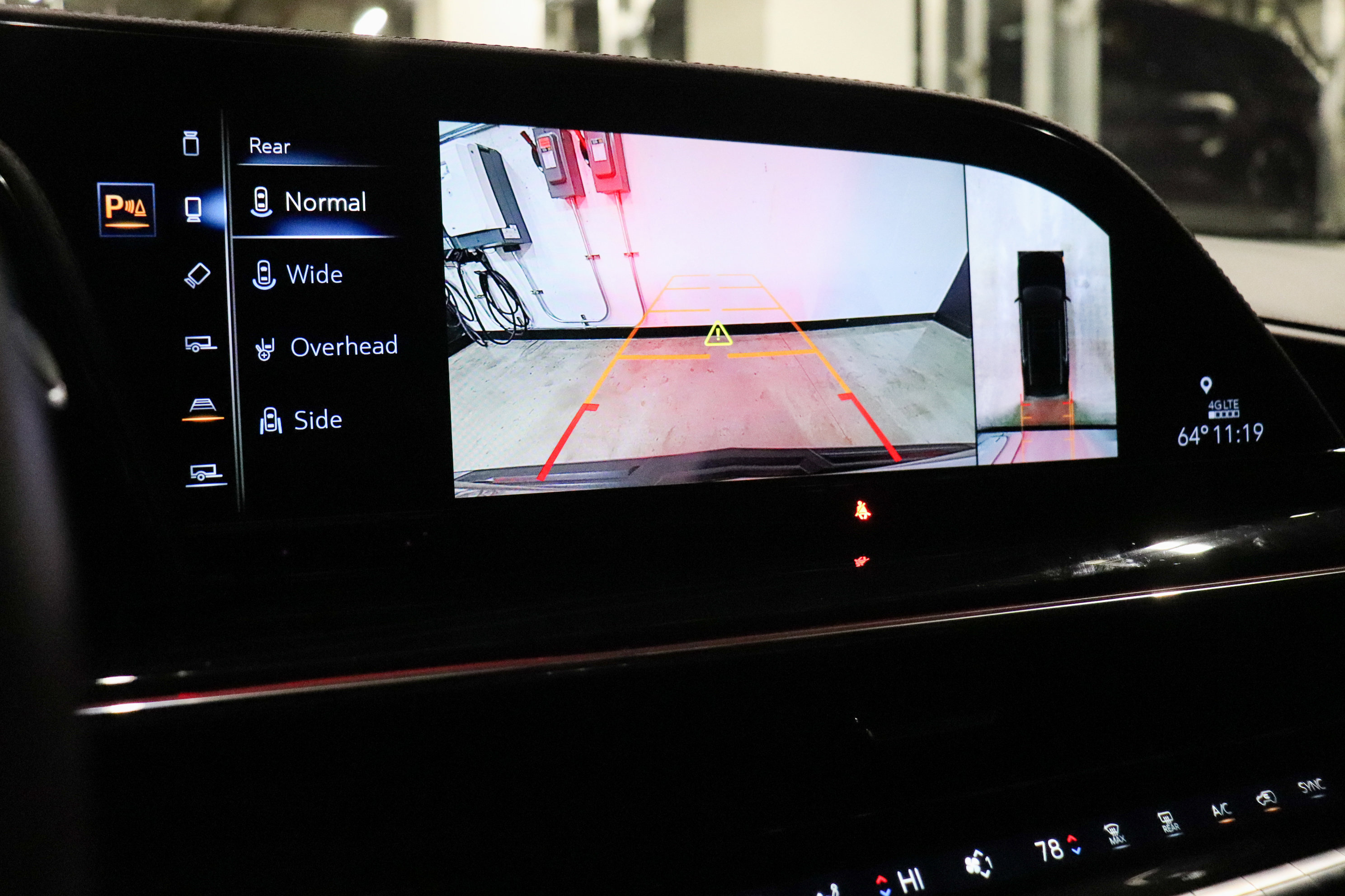 Used 2024 Cadillac Escalade ESV V w/ LPO, ONYX Package image 40