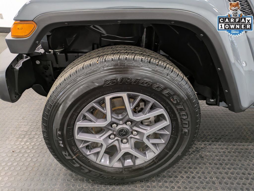 Used 2024 Jeep Wrangler Unlimited Sahara AWD/4WD image 7