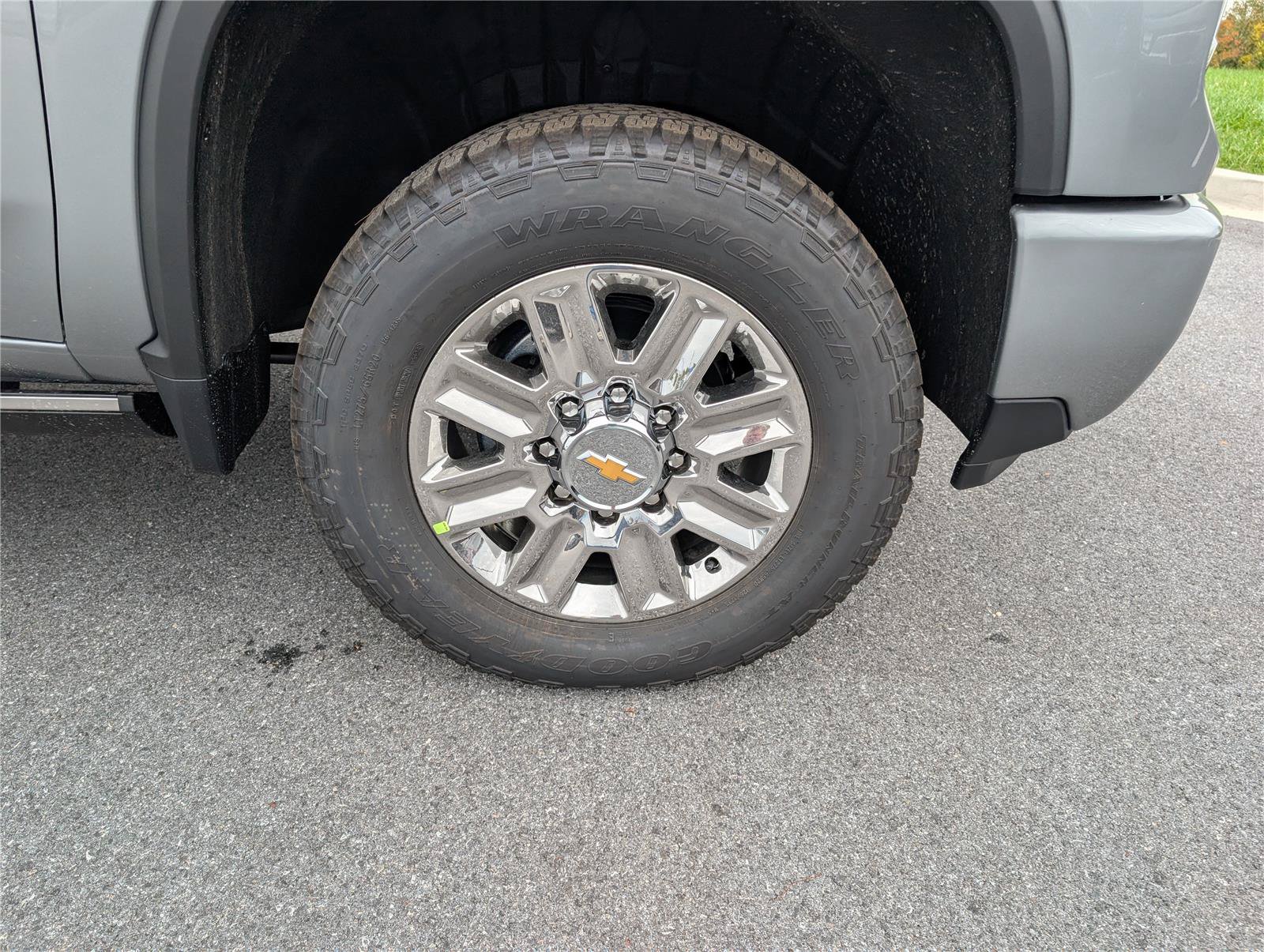New 2026 Chevrolet Silverado 3500 High Country w/ Technology Package AWD/4WD image 5