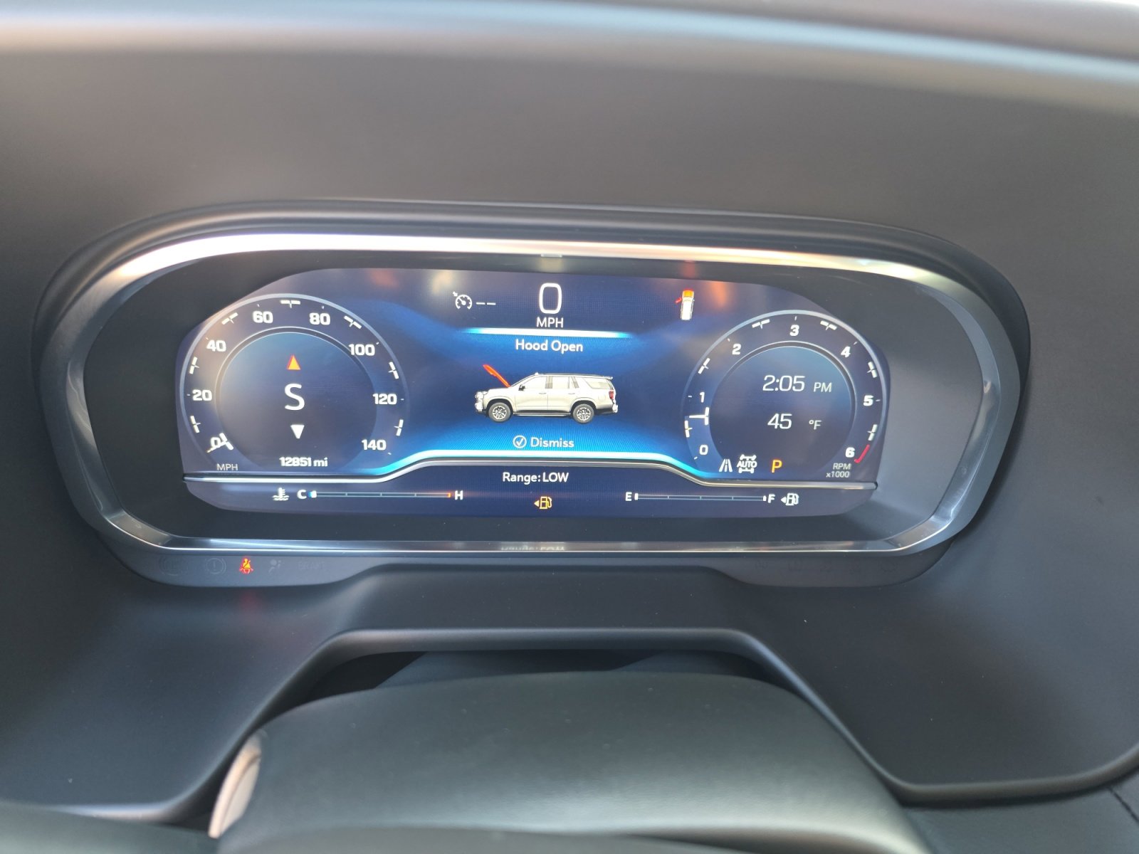 Used 2024 Chevrolet Tahoe Z71 w/ Luxury Package image 17