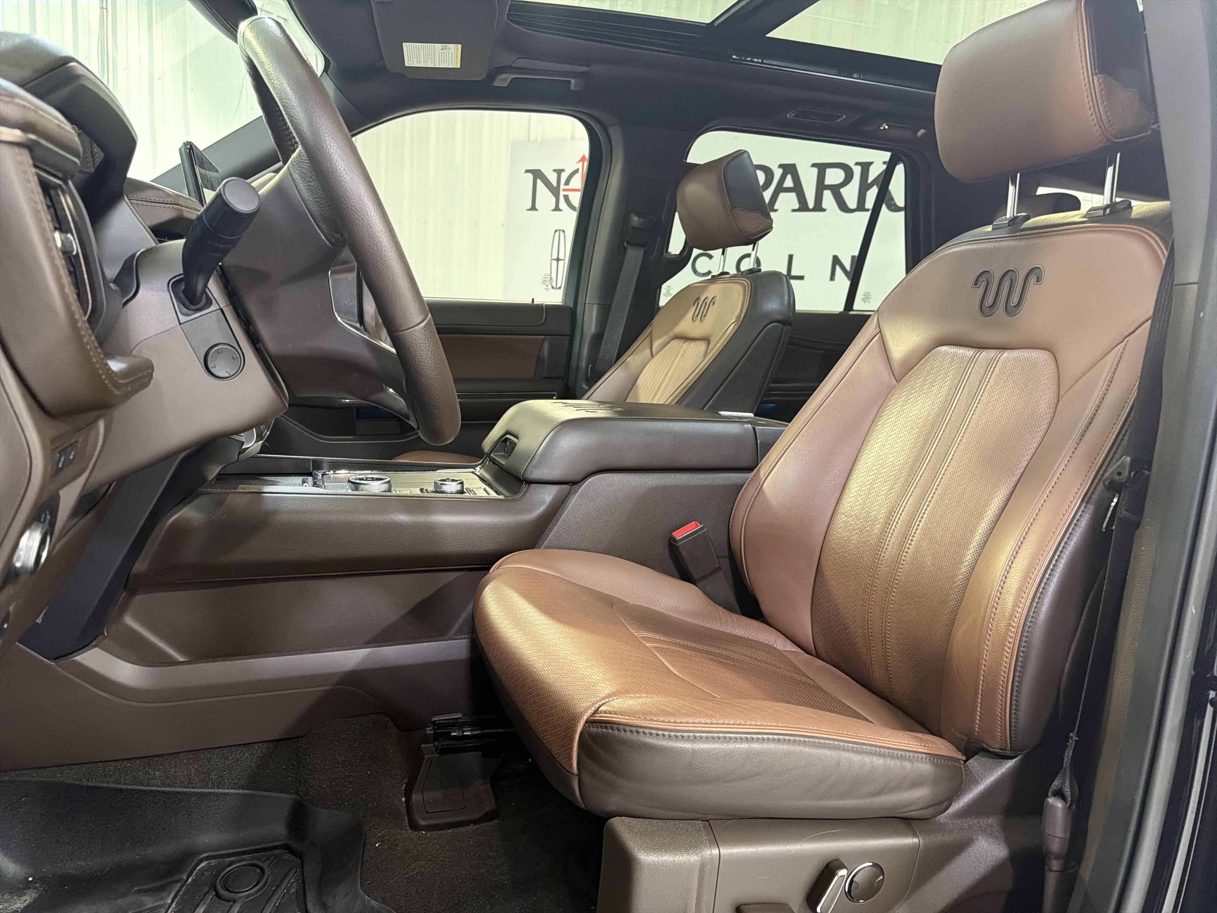 Used 2022 Ford Expedition King Ranch AWD/4WD image 9
