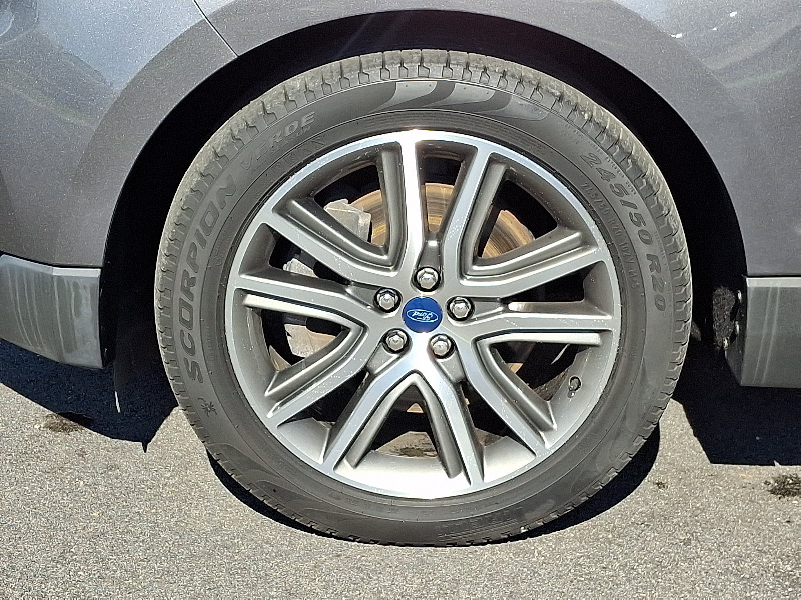 Used 2022 Ford Edge Titanium AWD/4WD image 9