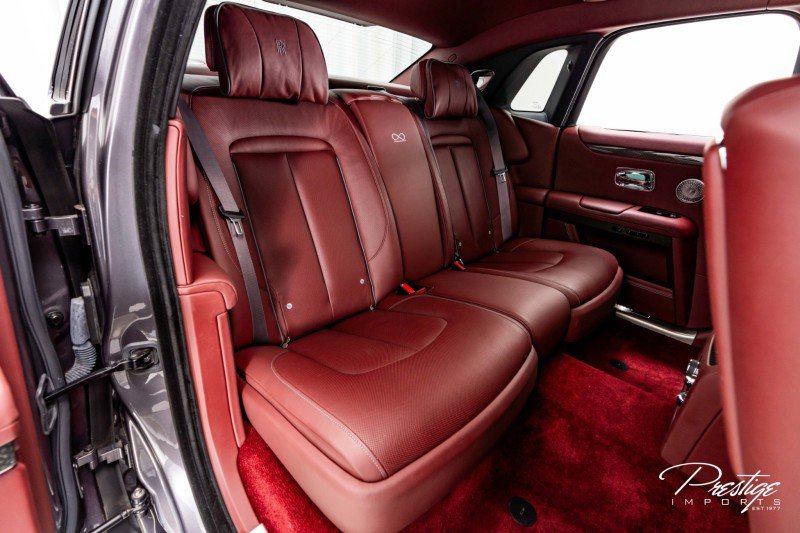 Used 2022 Rolls-Royce Ghost Black Badge image 55