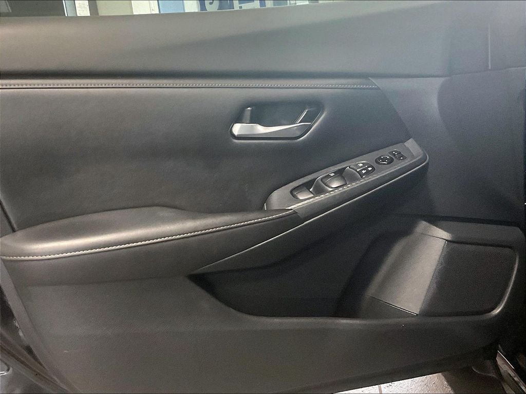 Used 2020 Nissan Sentra S w/ Lighting Package FWD image 9