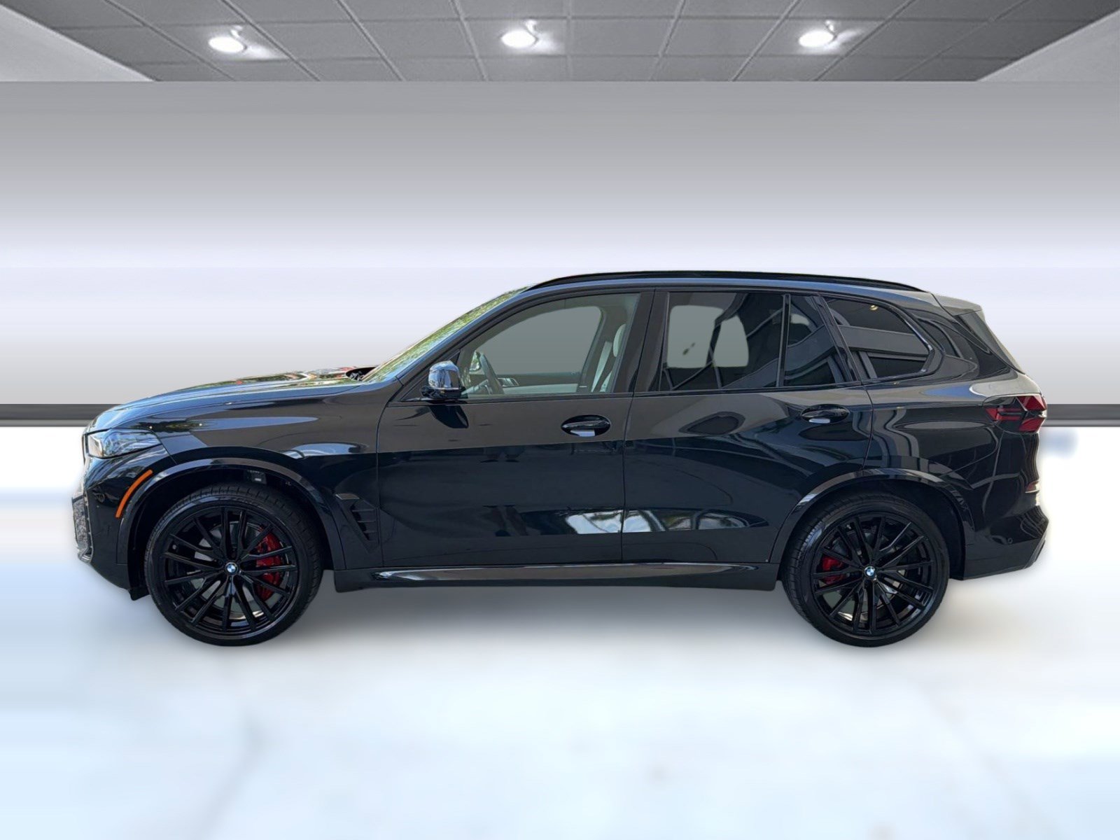 Used 2026 BMW X5 sDrive40i w/ M Sport Package RWD image 2
