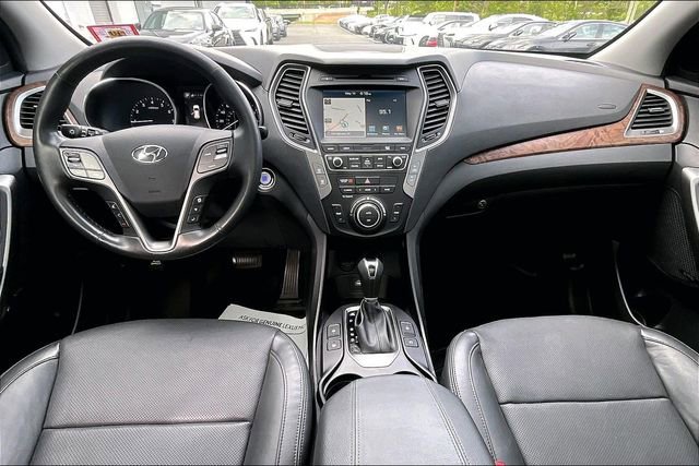 Used 2018 Hyundai Santa Fe Sport w/ Cargo Package AWD/4WD image 7