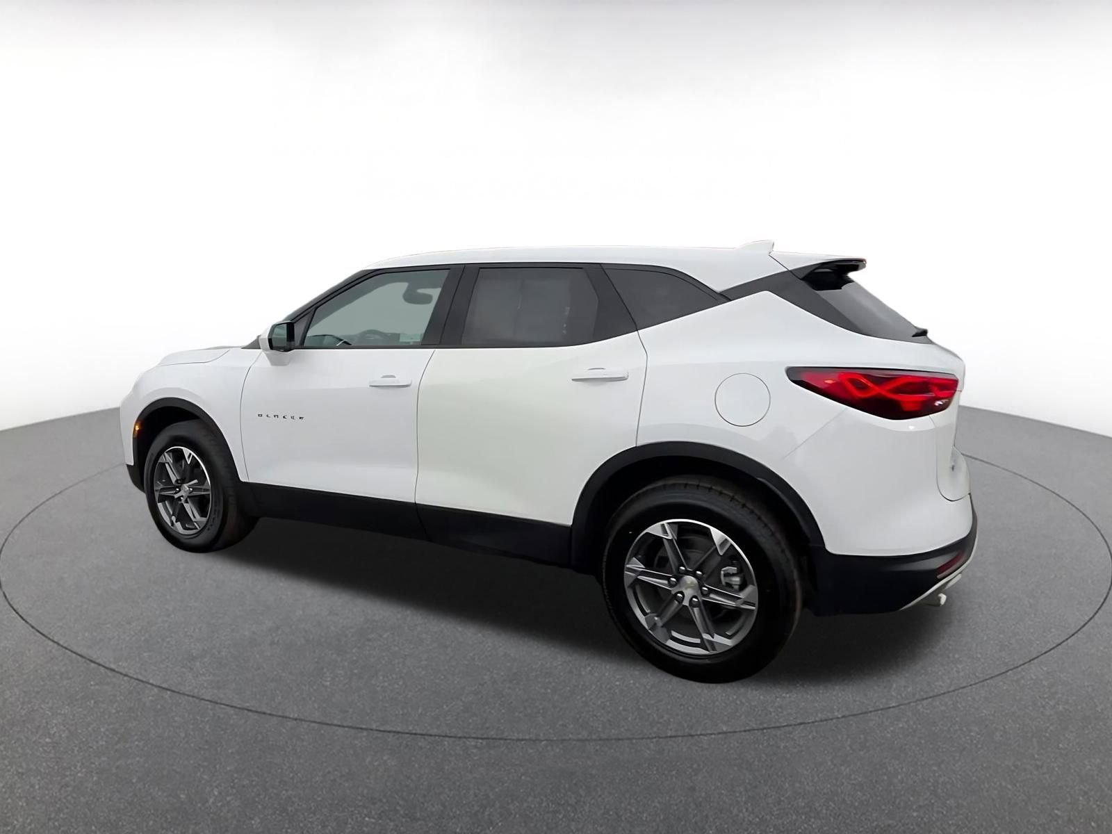 Used 2025 Chevrolet Blazer LT image 10