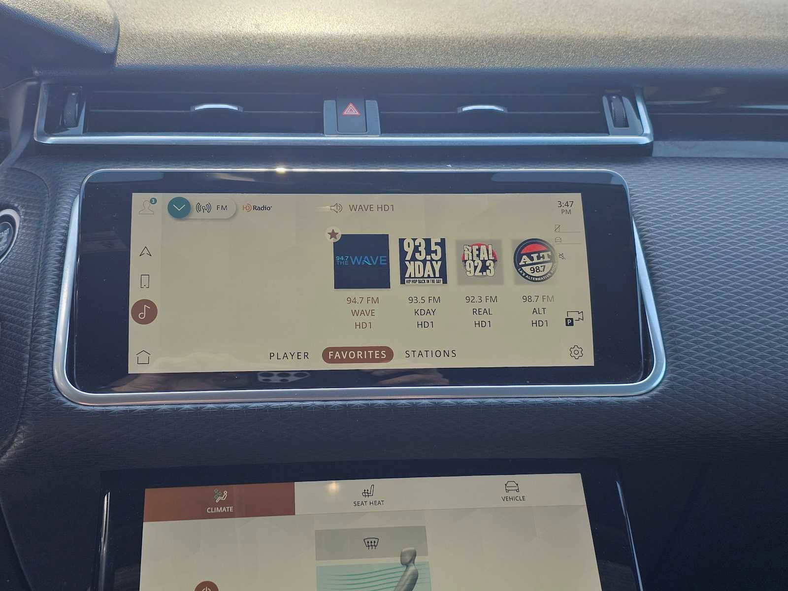 Used 2022 Land Rover Range Rover Velar S image 25