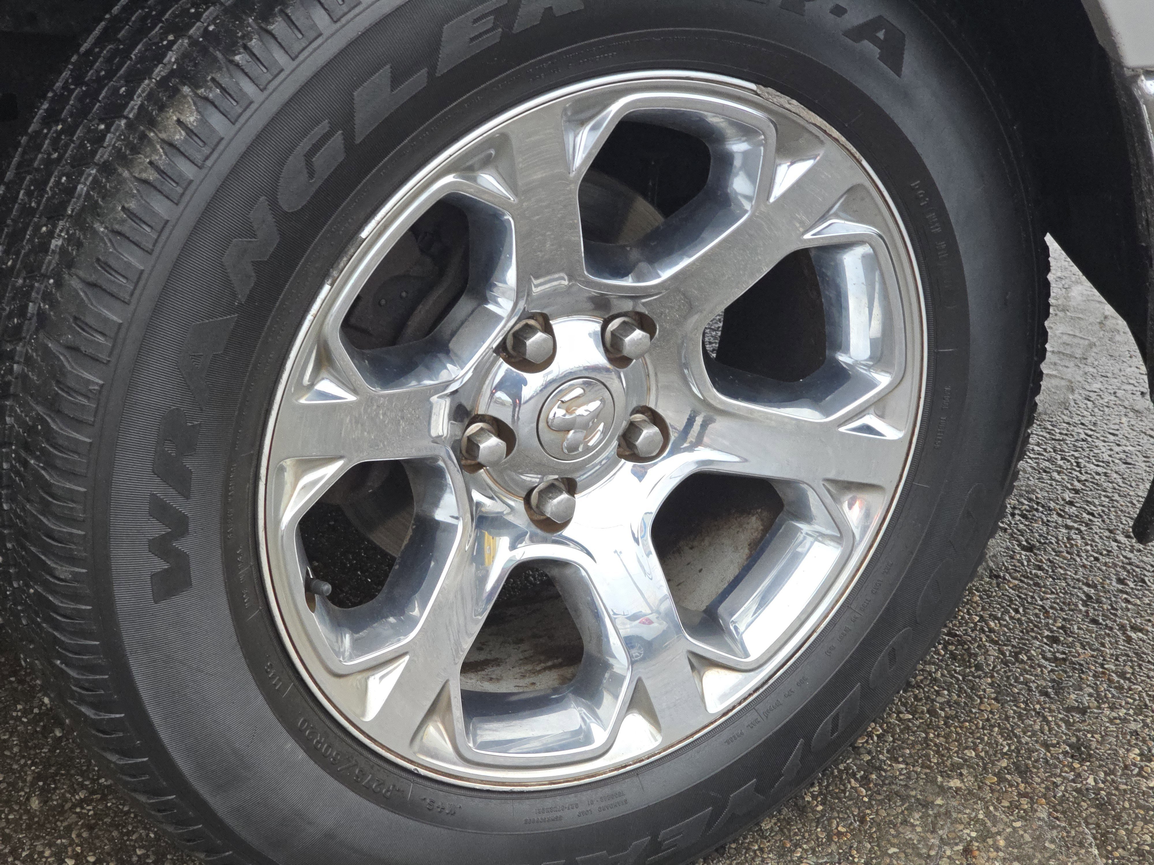 Used 2015 RAM 1500 Laramie image 13