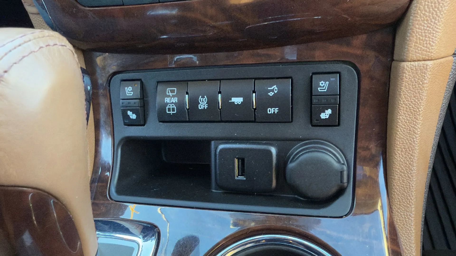 Used 2017 Buick Enclave Premium w/ Experience Buick Package image 11