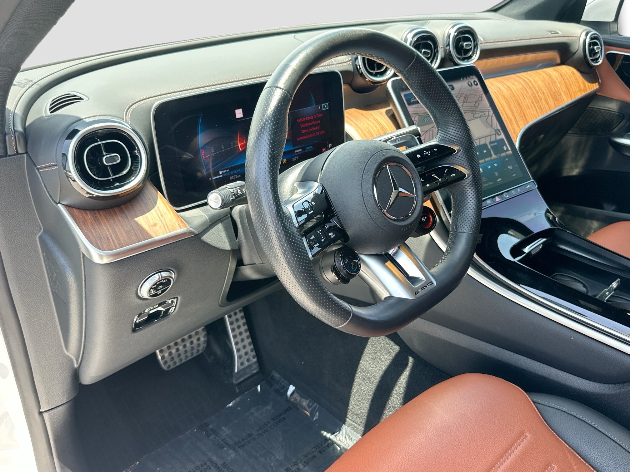 Used 2024 Mercedes-Benz GLC 43 AMG 4MATIC image 9