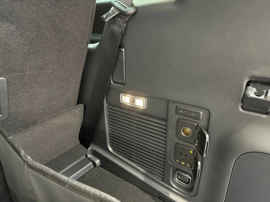 New 2025 Ford Expedition Active image 24