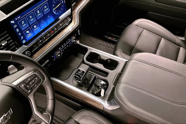 Used 2024 Chevrolet Silverado 1500 RST AWD/4WD image 17